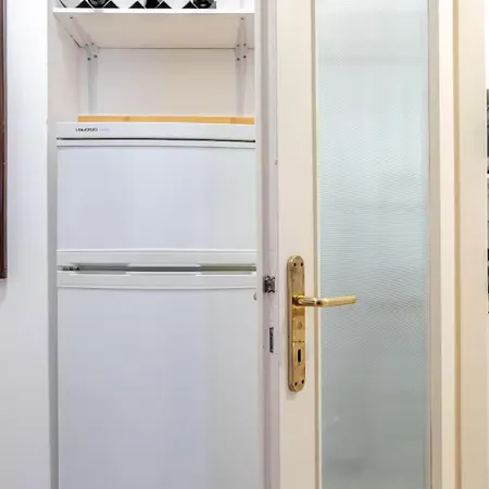 Sunny Home, In Centro E Vicino Daire