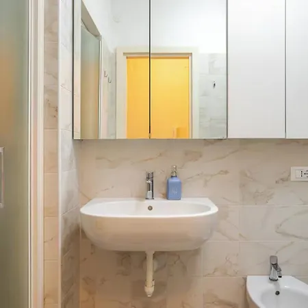 Daire Sunny Home, In Centro E Vicino