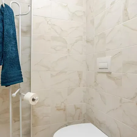 Sunny Home, In Centro E Vicino Daire Grado