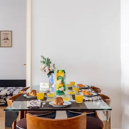 Lägenhet Sunny Home, In Centro E Vicino Grado