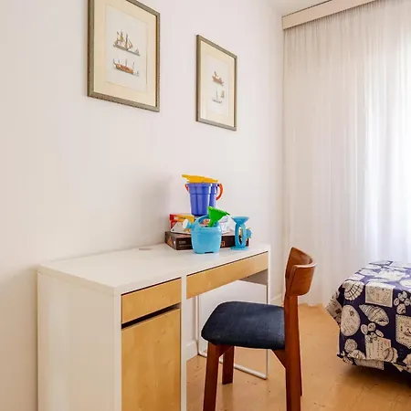 Sunny Home, In Centro E Vicino Apartment